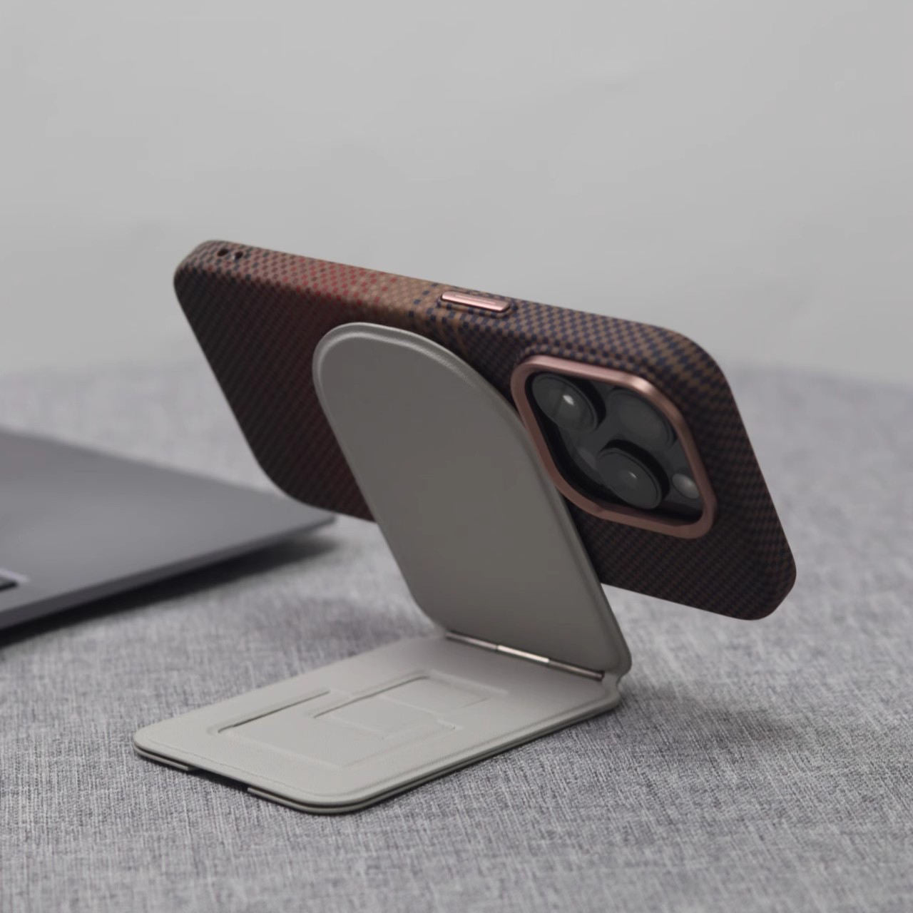 Pitaka Style Print Case