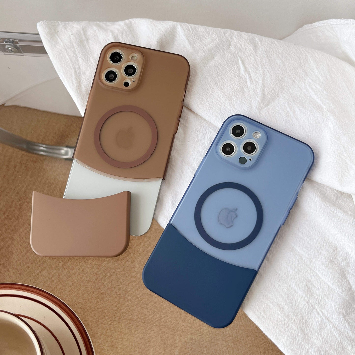 Stylish anti-slip case for iPhone 15/16 Pro with raised edges