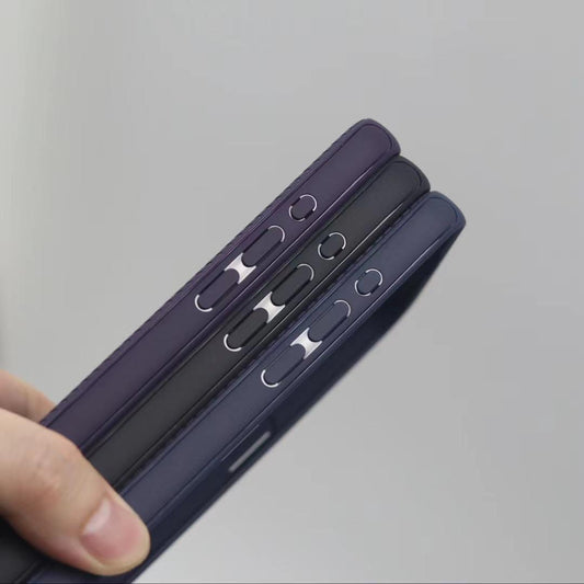 Shockproof corner close-up – StealthGrid MagSafe case for iPhone 14