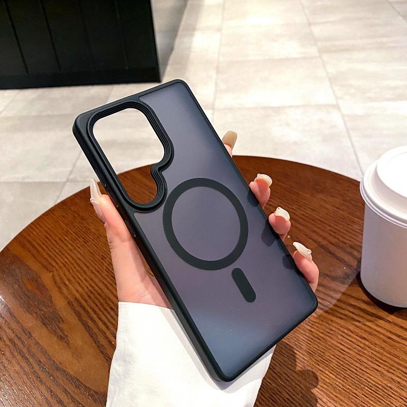 Elegant Samsung Galaxy cover with magnetic compatibility and raised edges