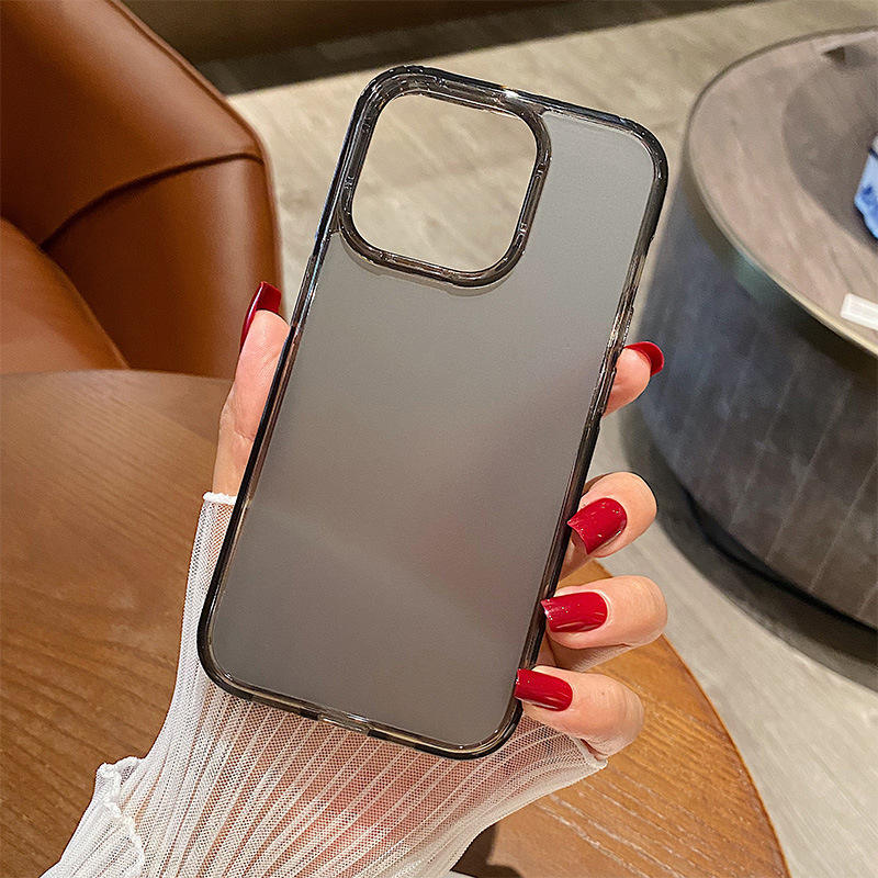 Durable matte back panel with long-lasting anti-scratch coating