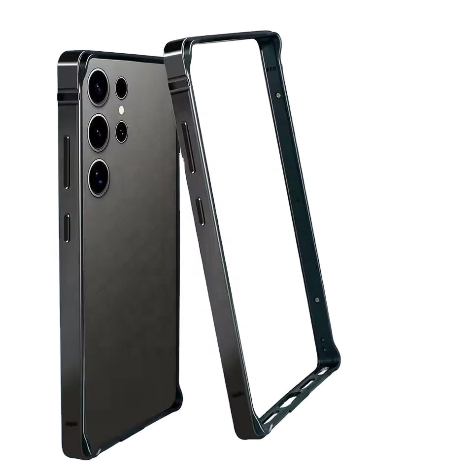 Lightweight edge bumper case compatible with MagSafe charging