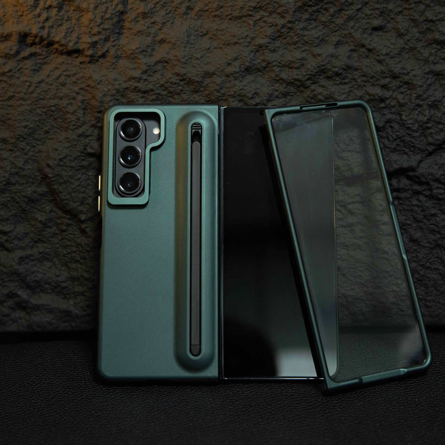 EdgeSecure Fold 7 Case with transparent front cover and matte back finish
