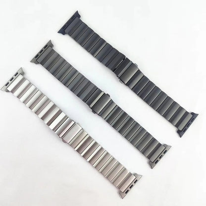 Stylish black steel strap suitable for everyday Apple Watch wear