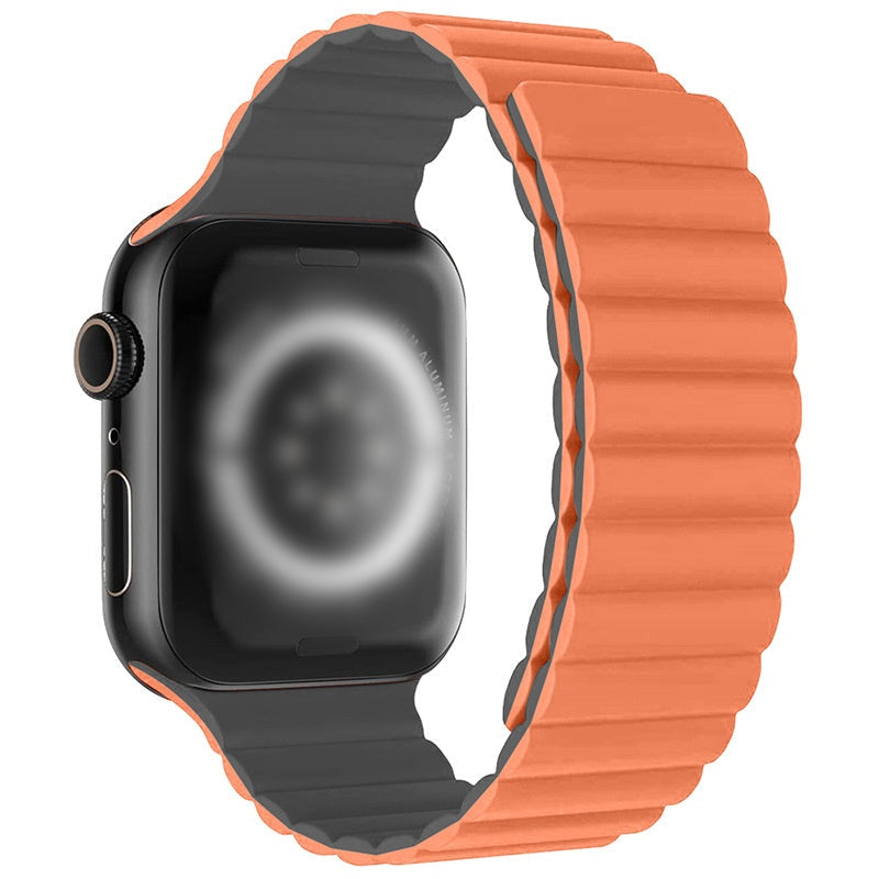 Close-up of magnetic lock on SnapFlex strap – secure fit design

