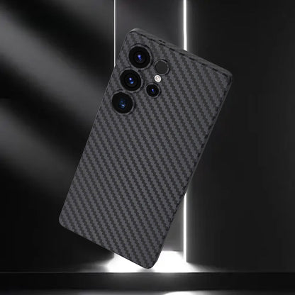 Stylish black case for Samsung Galaxy with durable carbon-textured back

