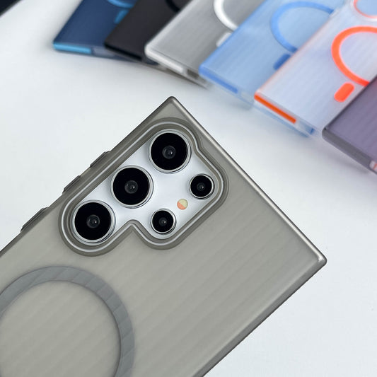 Sleek Samsung Galaxy Ultra case with Kohli-inspired design in white and titanium


