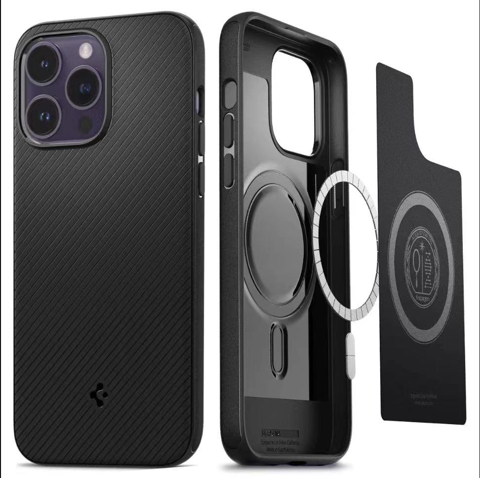 StealthGrid Case in black – carbon-textured back for iPhone 15 Pro Max

