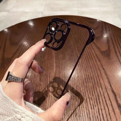 Ultra-clear iPhone 14 case with borderless design

